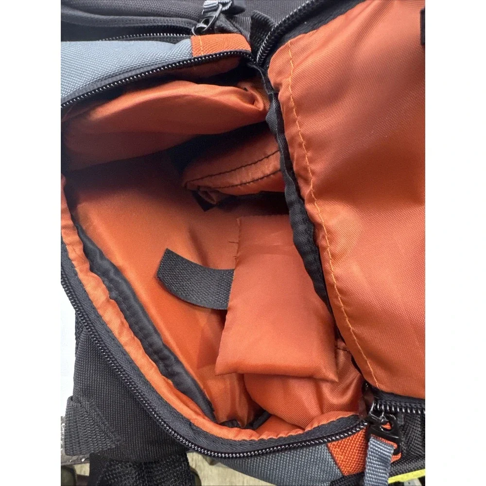 Tamrac 4276 Jazz 76 Photo Sling Pack Black/Multi Easy Access DSLR Camera Storage